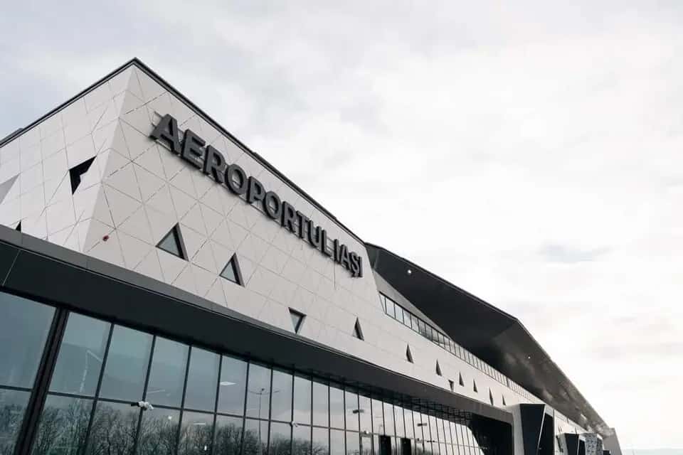 Letiště Jasy — pohled na letiště