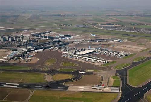 Amsterdam-Schiphol — pohled na letiště