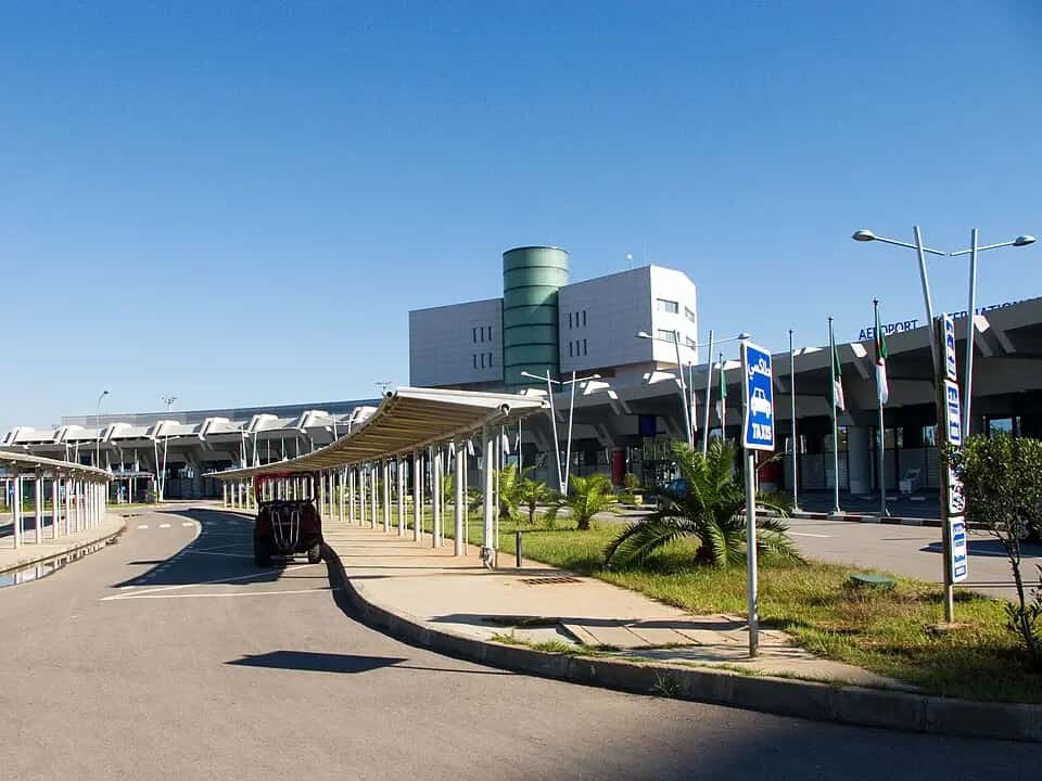 Letiště Alžír — pohled na letiště
