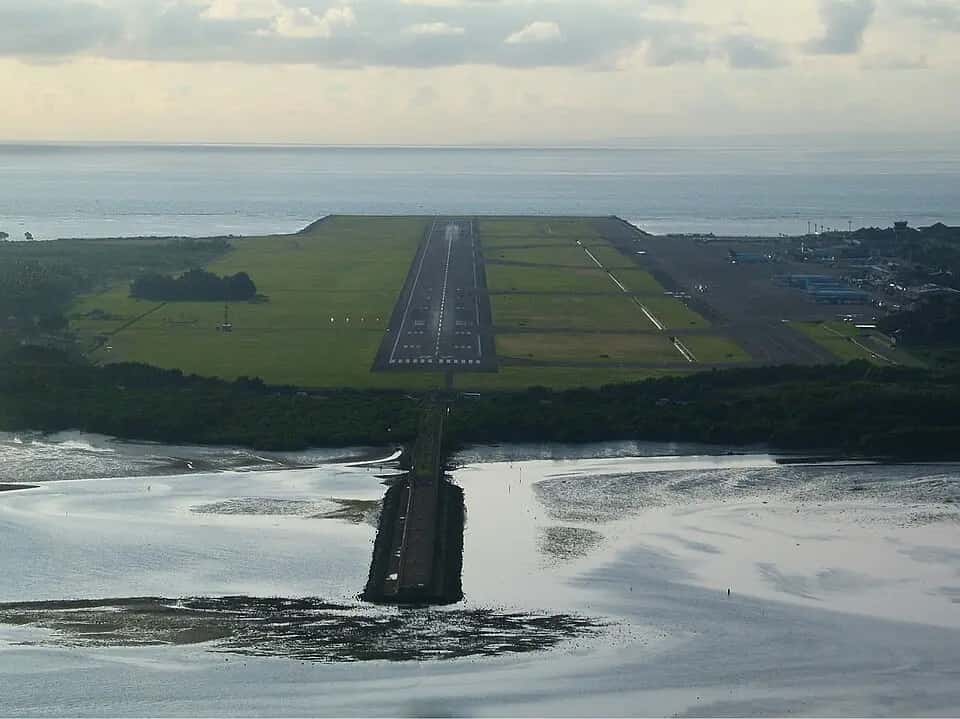 Letiště Bali-Denpasar — pohled na letiště