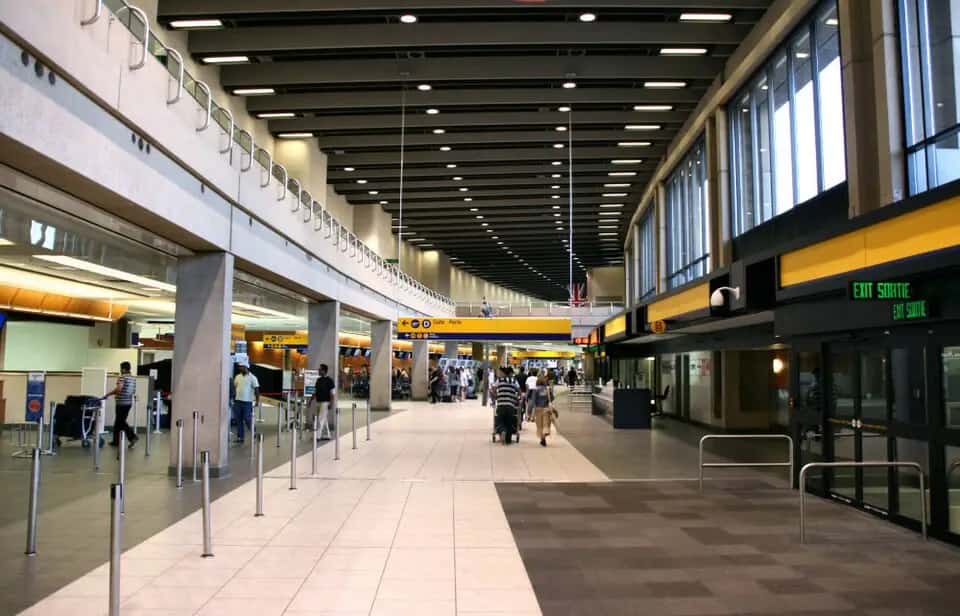Mezinárodní letiště Calgary — pohled na letiště