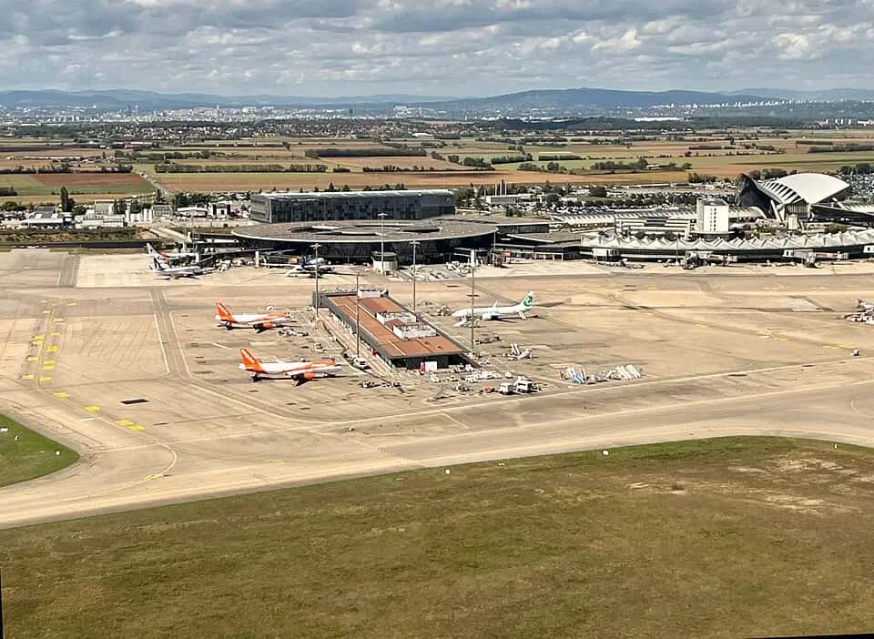 Letiště Lyon-Saint-Exupéry — pohled na letiště